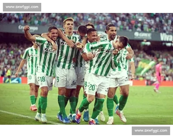 国际足坛聚焦:欧洲顶级联赛激战正酣 各大豪门争冠之路充满悬念 国际足坛聚焦:欧洲顶级联赛激战正酣 各大豪门争冠之路充满悬念